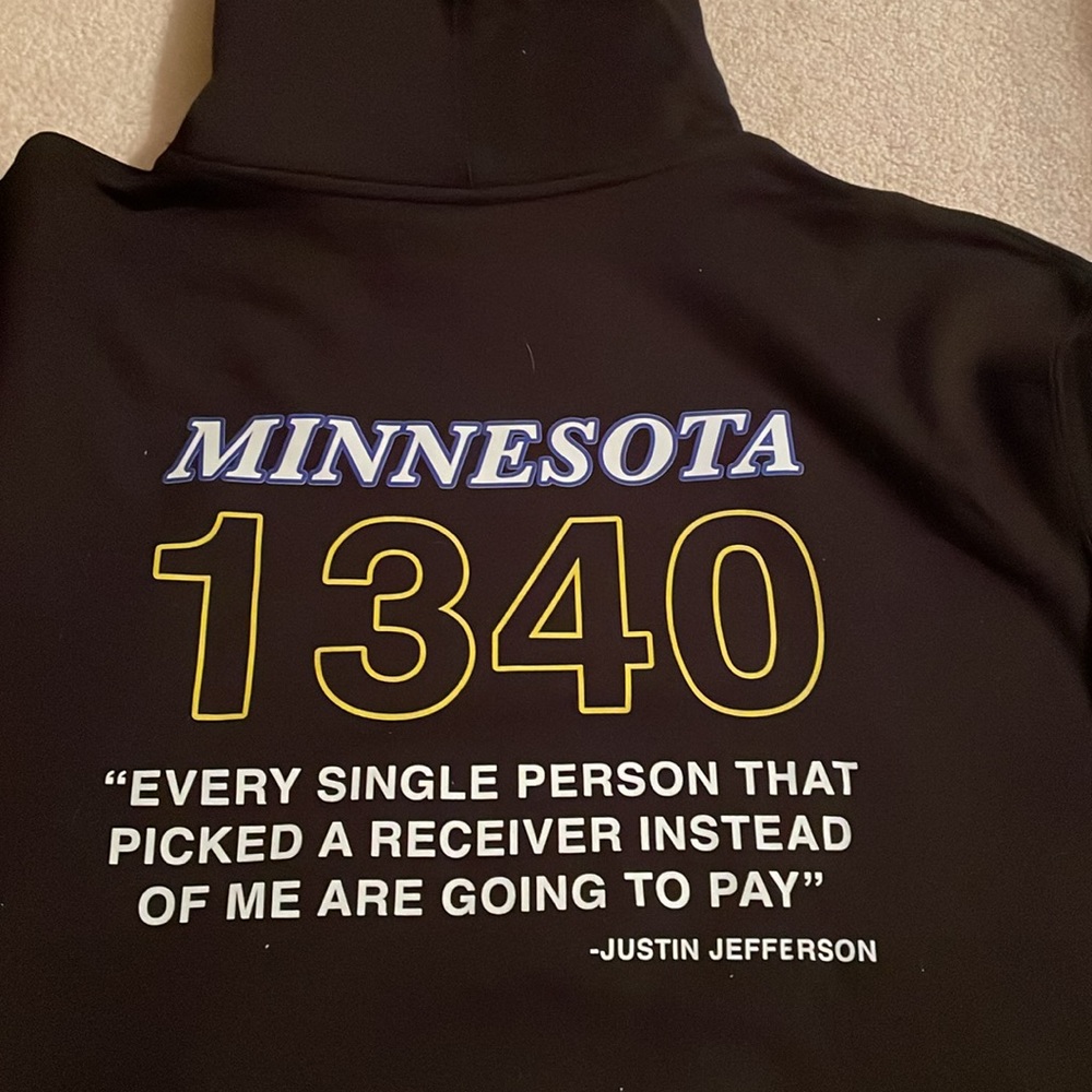 1340 Minnesota Vikings Justin Jefferson Hoodie - Picture 3 of 4